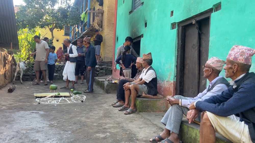 दसैँ सुरुभएसँगै गाउँ वस्तिमा चहलपहल बाक्लियो